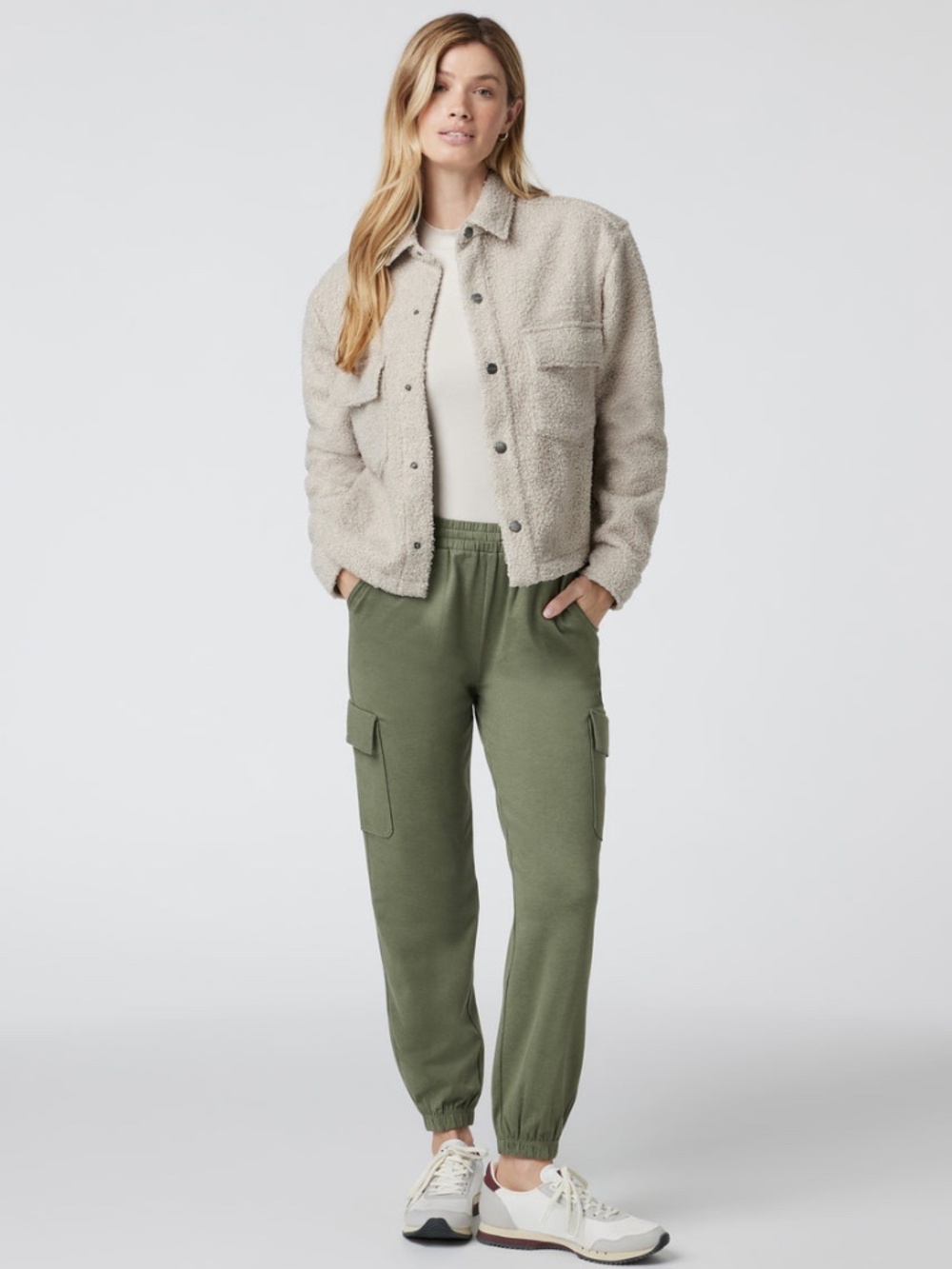 Vuori Matching Set: Boyfriend Cargo Sweatpant in Dark Metal Heather (Size S)